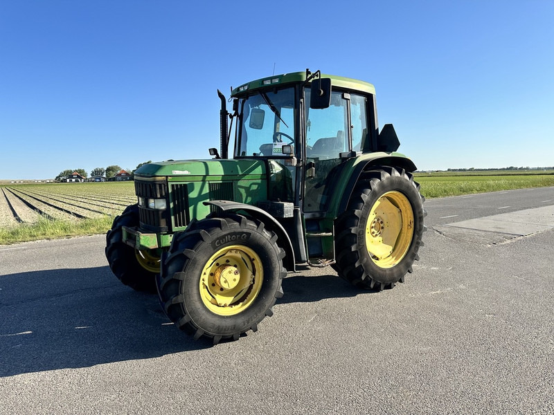 John Deere 6400 - Traktorius: foto 1 John Deere 6400 - Traktorius: foto 1
