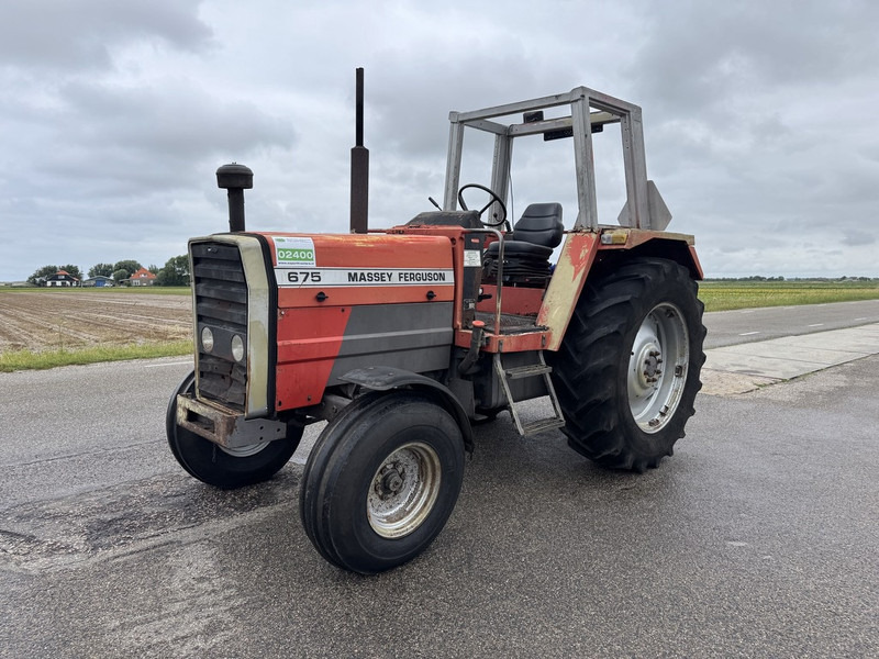 Massey Ferguson 675 - Traktorius: foto 1 Massey Ferguson 675 - Traktorius: foto 1