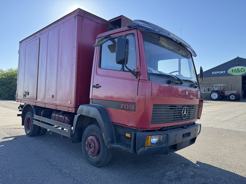 Mercedes-Benz 709 - Refrižeratorius sunkvežimis: foto 3 Mercedes-Benz 709 - Refrižeratorius sunkvežimis: foto 3