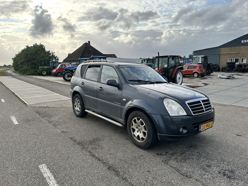 SsangYong RX270 XDI - Krovininis mikroautobusas: foto 3 SsangYong RX270 XDI - Krovininis mikroautobusas: foto 3