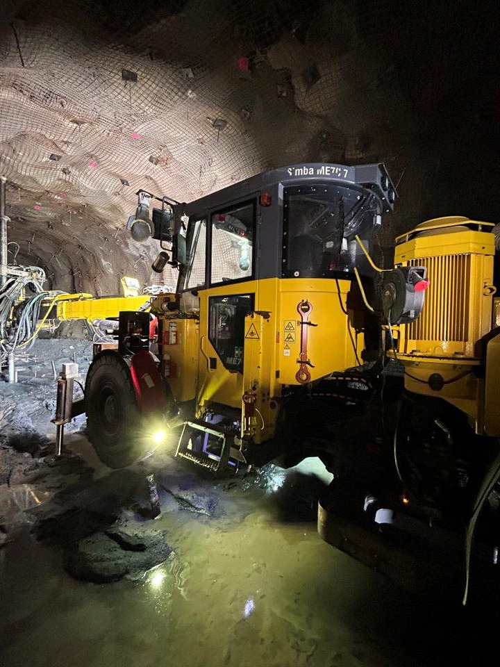 Atlas Copco (Epiroc) Simba ME7C - Horizontalaus gręžimo mašinos: foto 1 Atlas Copco (Epiroc) Simba ME7C - Horizontalaus gręžimo mašinos: foto 1