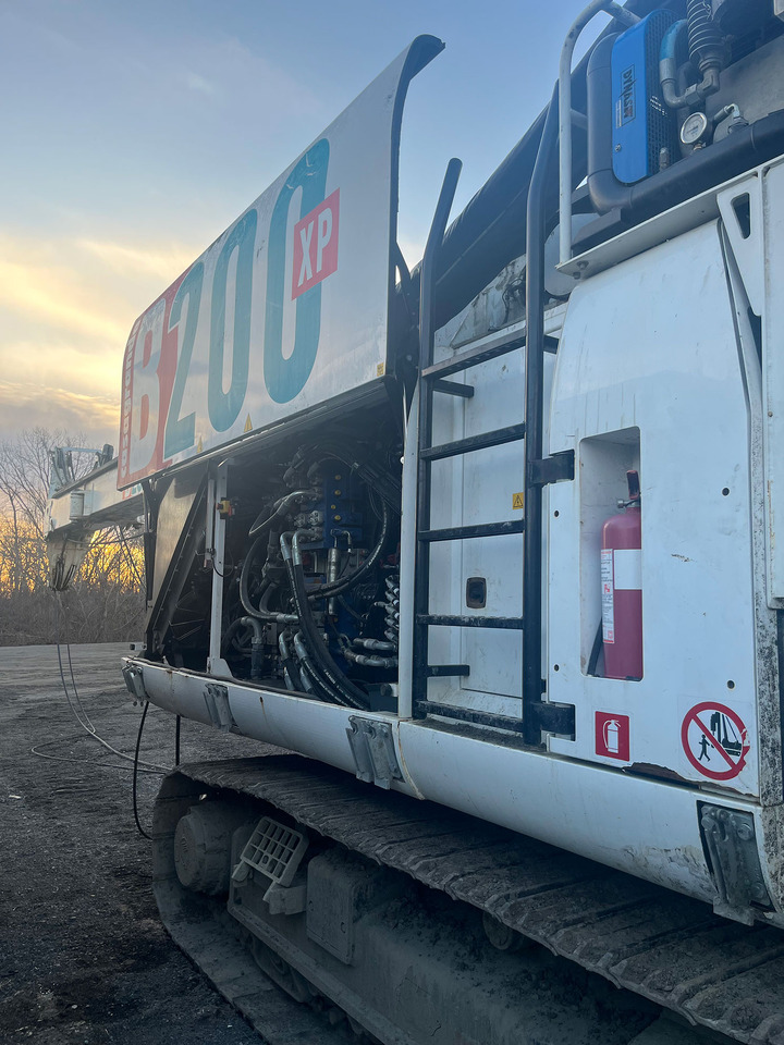 Casagrande B200 XP - Polių kalimo mašina: foto 4 Casagrande B200 XP - Polių kalimo mašina: foto 4