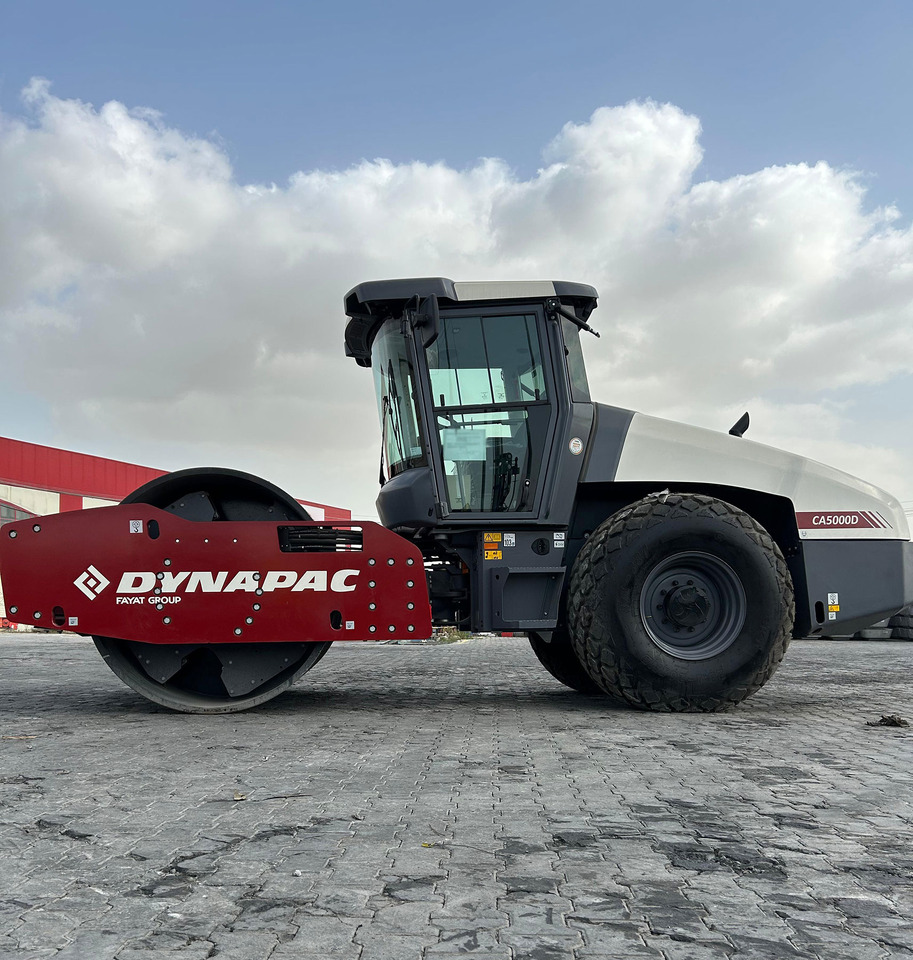 Dynapac CA5000D - Kompaktorius: foto 1 Dynapac CA5000D - Kompaktorius: foto 1