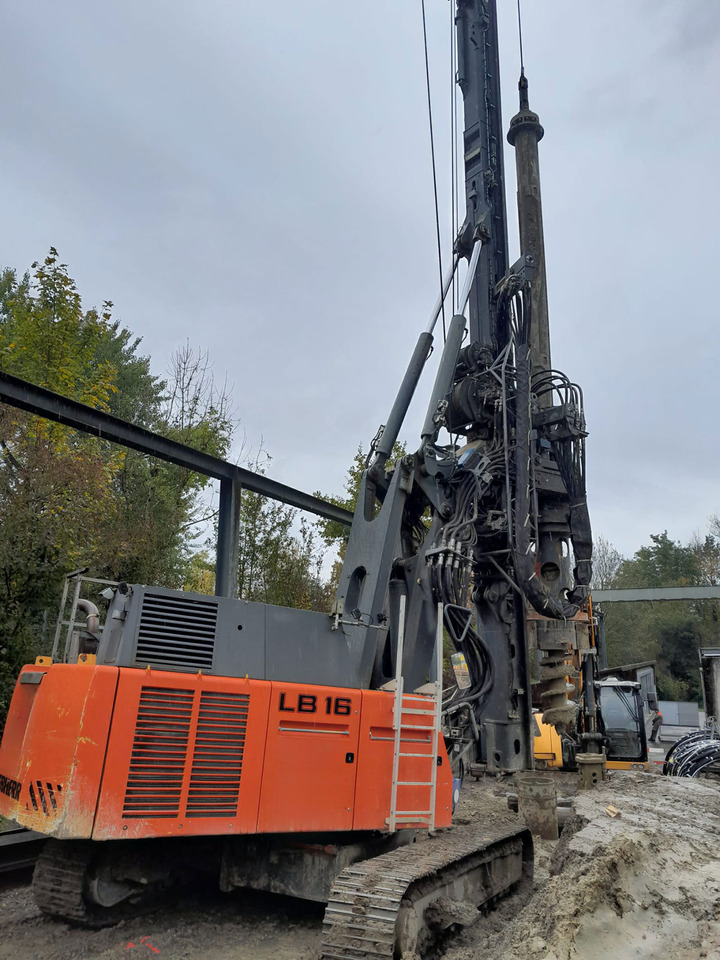 Liebherr LB16 - Polių kalimo mašina: foto 4 Liebherr LB16 - Polių kalimo mašina: foto 4