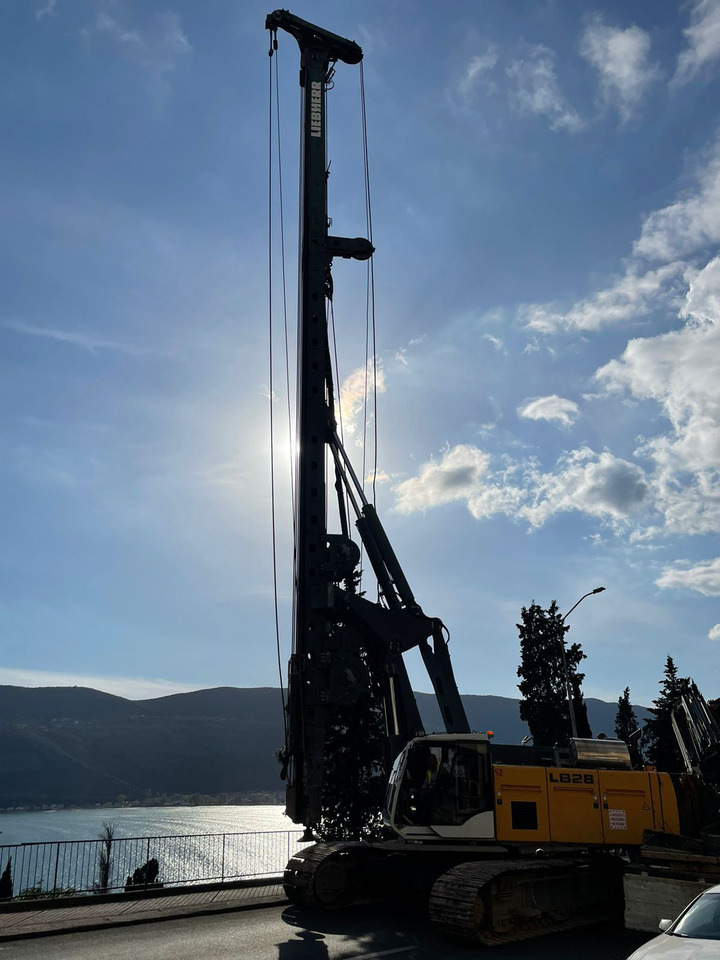 Liebherr LB28 - Polių kalimo mašina: foto 3 Liebherr LB28 - Polių kalimo mašina: foto 3