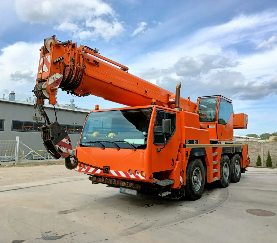 Liebherr LTM 1045-3.1 - Autokranas: foto 1 Liebherr LTM 1045-3.1 - Autokranas: foto 1