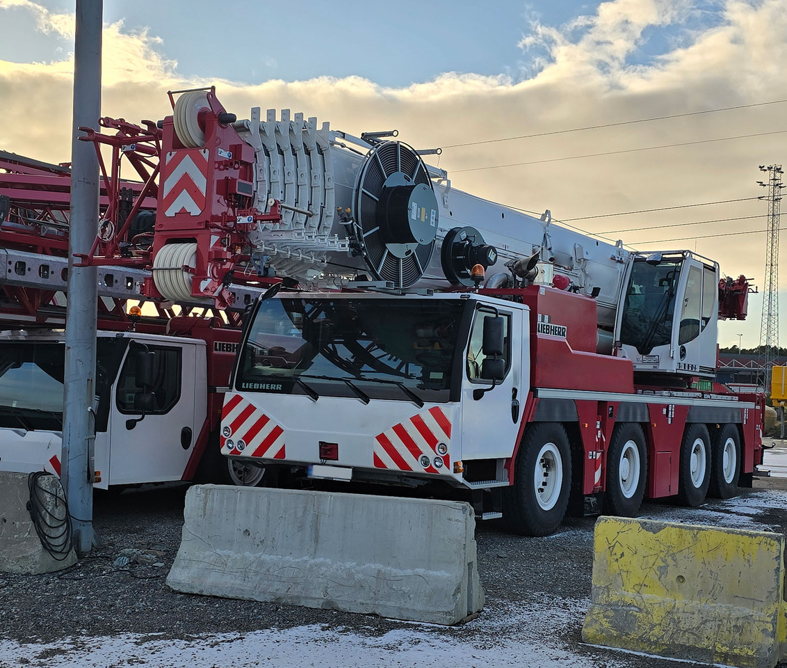 Liebherr LTM 1120-4.1 - Autokranas: foto 2 Liebherr LTM 1120-4.1 - Autokranas: foto 2