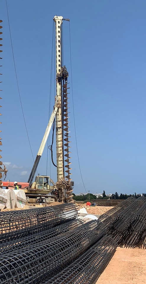 Llamada P130 - Polių kalimo mašina: foto 4 Llamada P130 - Polių kalimo mašina: foto 4