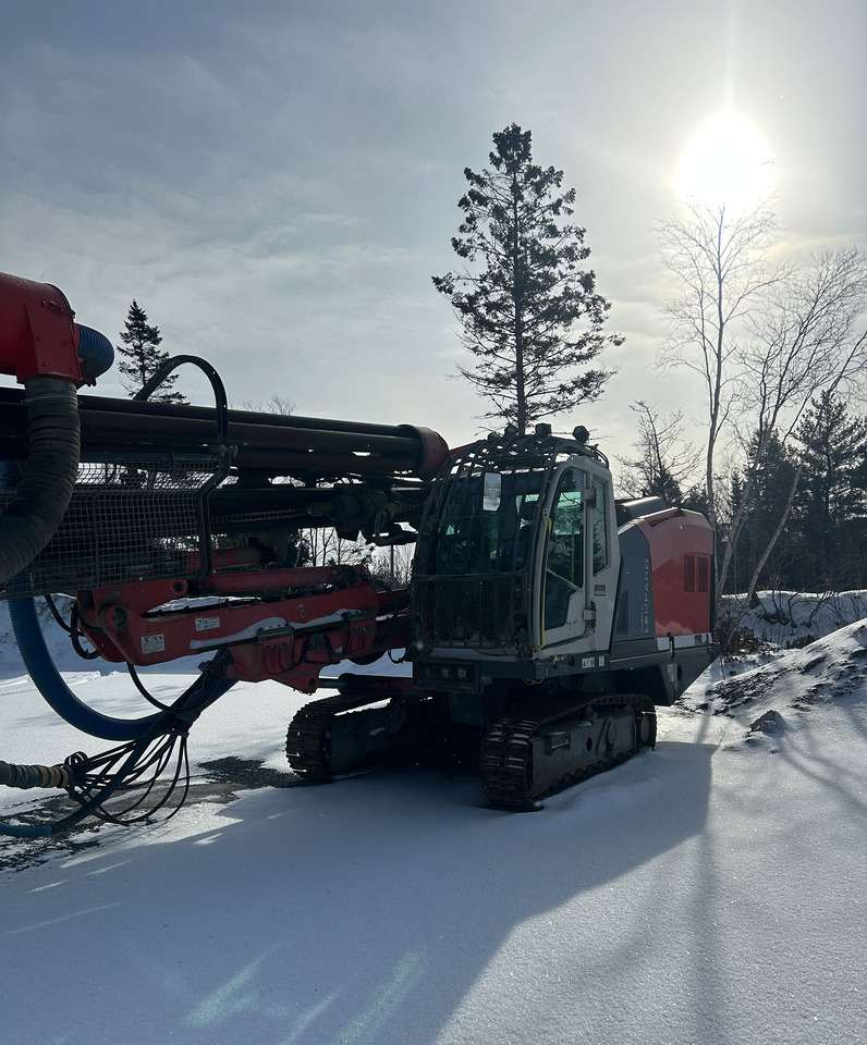 Sandvik DI550 - Gręžimo mašina: foto 2 Sandvik DI550 - Gręžimo mašina: foto 2