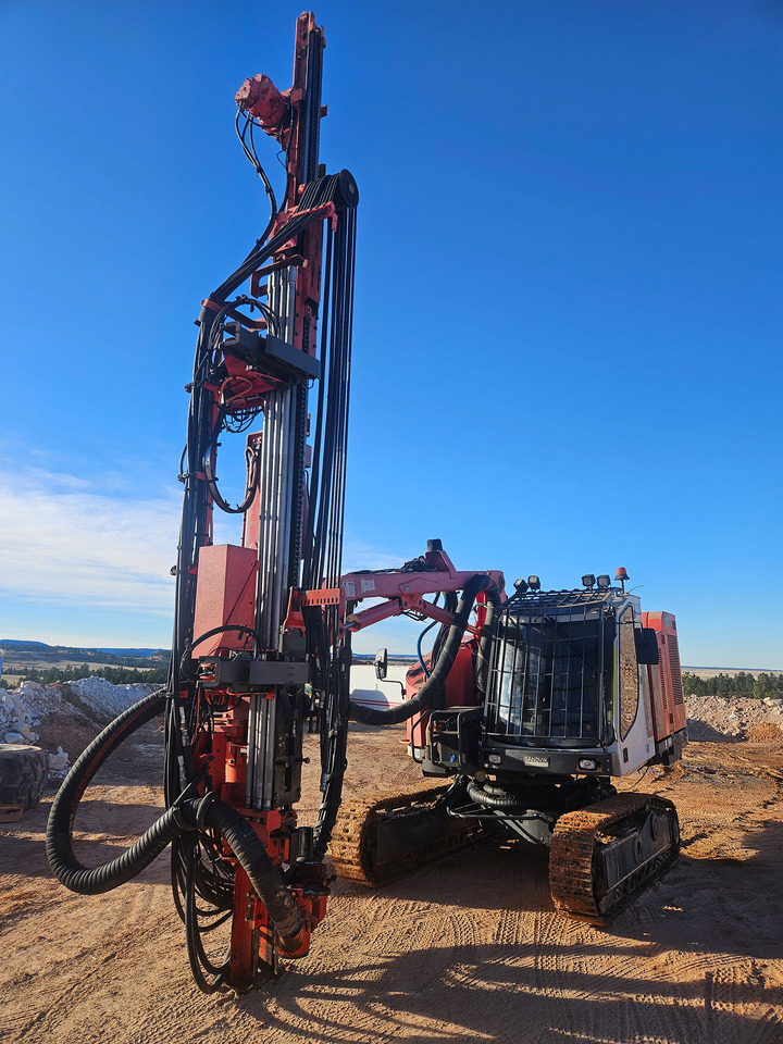 Sandvik DX800 - Gręžimo mašina: foto 3 Sandvik DX800 - Gręžimo mašina: foto 3