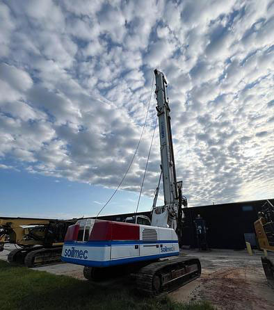Soilmec SR-30 - Polių kalimo mašina: foto 3 Soilmec SR-30 - Polių kalimo mašina: foto 3