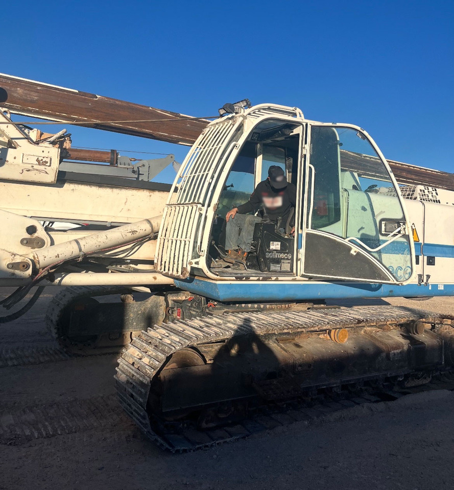 Soilmec SR-30 - Polių kalimo mašina: foto 4 Soilmec SR-30 - Polių kalimo mašina: foto 4