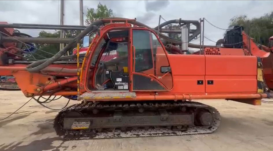 Soilmec SR-30 - Polių kalimo mašina: foto 4 Soilmec SR-30 - Polių kalimo mašina: foto 4