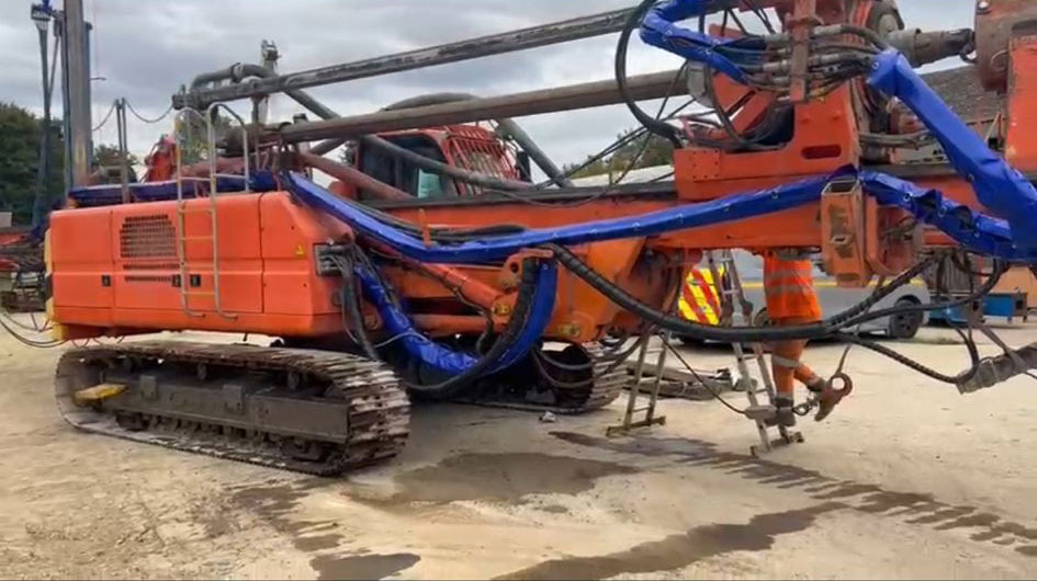 Soilmec SR-30 - Polių kalimo mašina: foto 3 Soilmec SR-30 - Polių kalimo mašina: foto 3