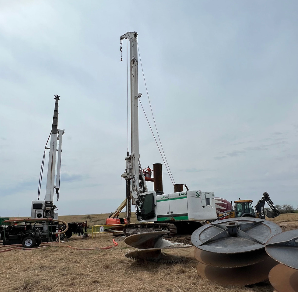 Soilmec SR-45 - Polių kalimo mašina: foto 3 Soilmec SR-45 - Polių kalimo mašina: foto 3
