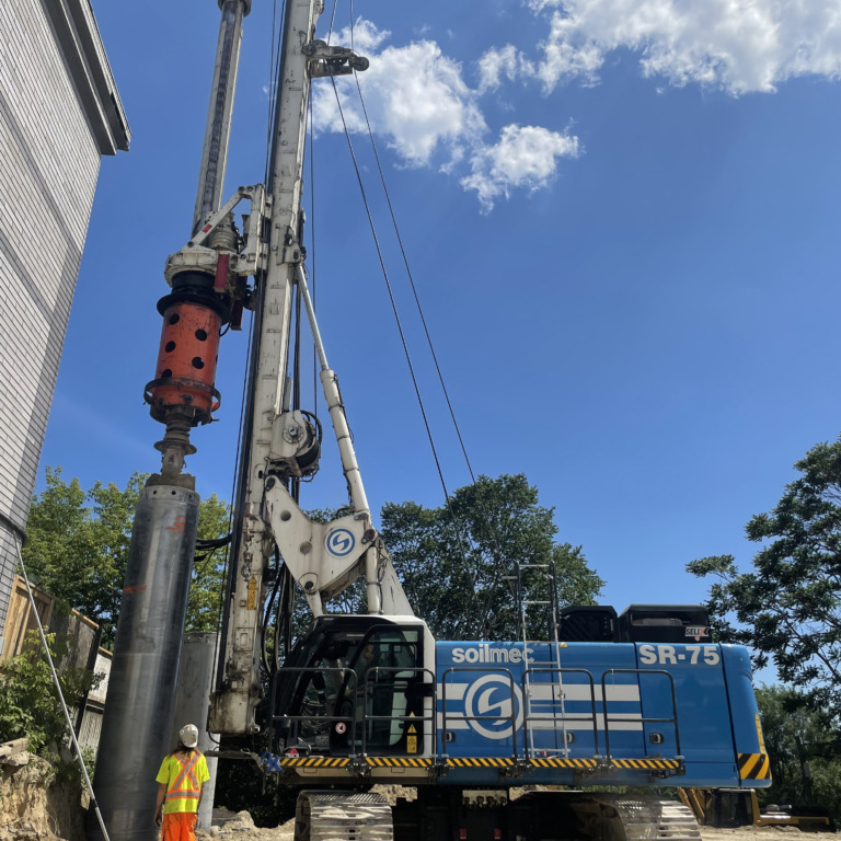 Soilmec SR-75 - Polių kalimo mašina: foto 1 Soilmec SR-75 - Polių kalimo mašina: foto 1