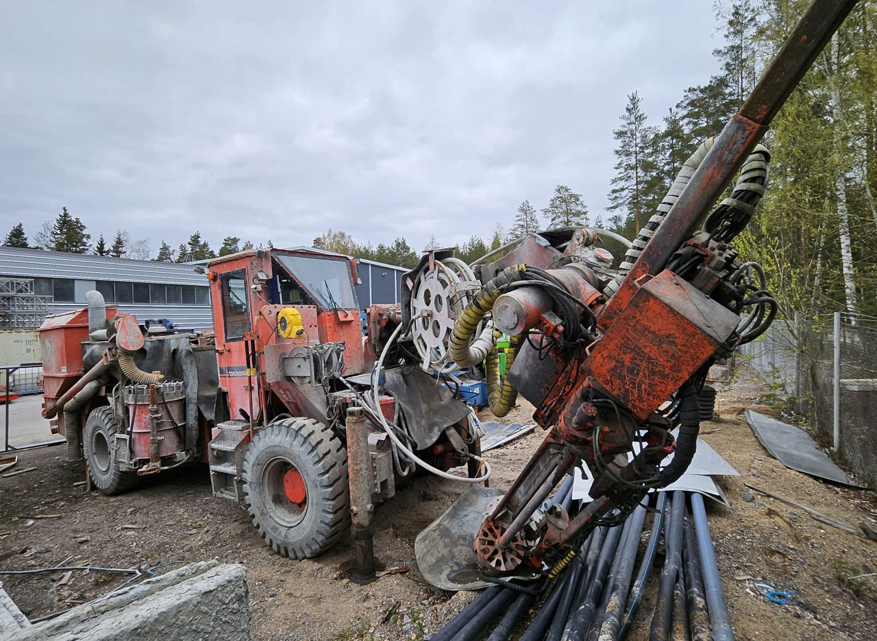 Tamrock Cabolt 530 - Horizontalaus gręžimo mašinos: foto 4 Tamrock Cabolt 530 - Horizontalaus gręžimo mašinos: foto 4