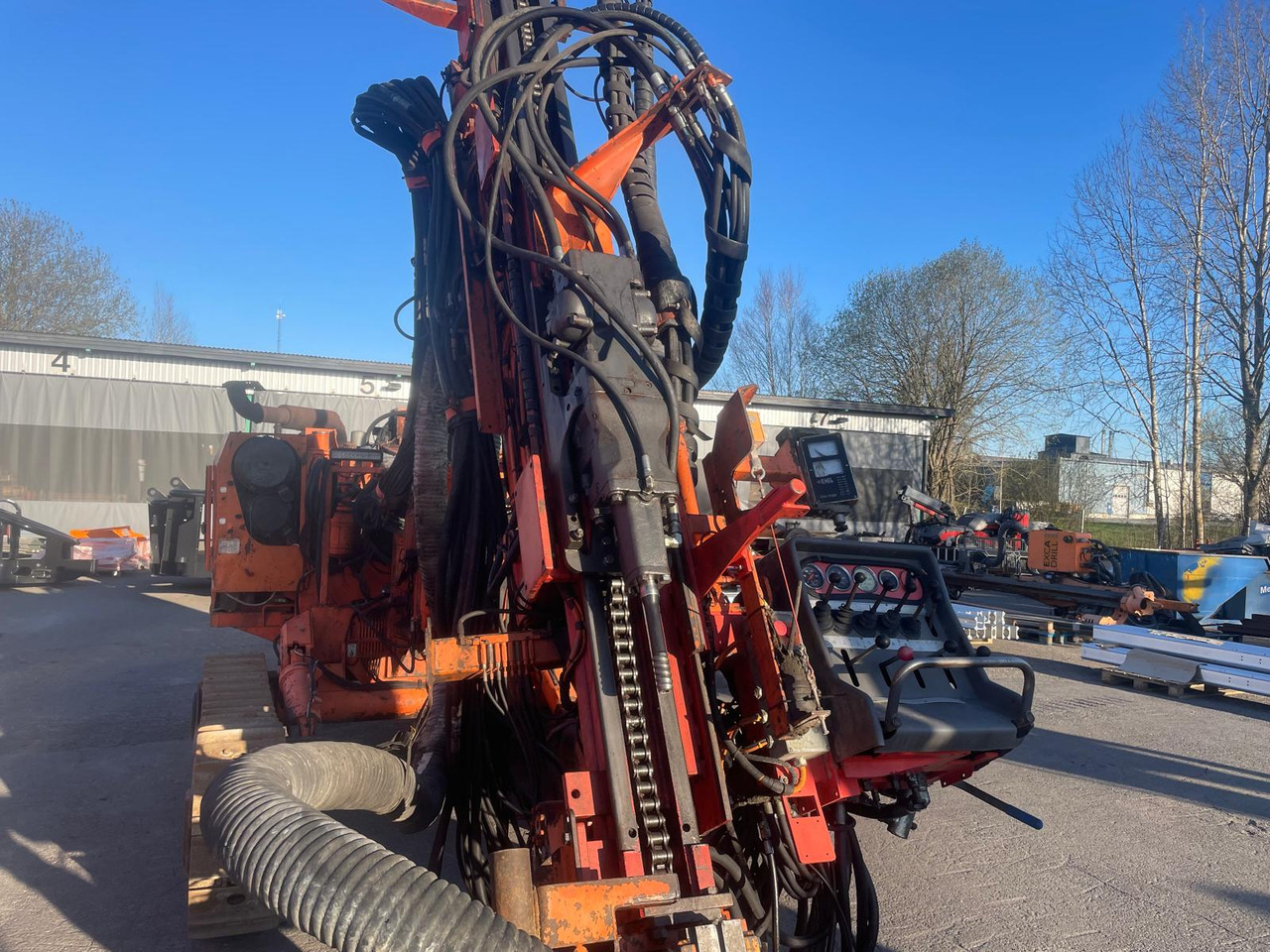 Tamrock Dino 560 - Gręžimo mašina: foto 3 Tamrock Dino 560 - Gręžimo mašina: foto 3