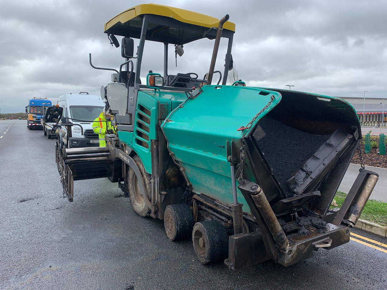 Vogele Super 1303-3i - Asfalto klotuvas: foto 1 Vogele Super 1303-3i - Asfalto klotuvas: foto 1