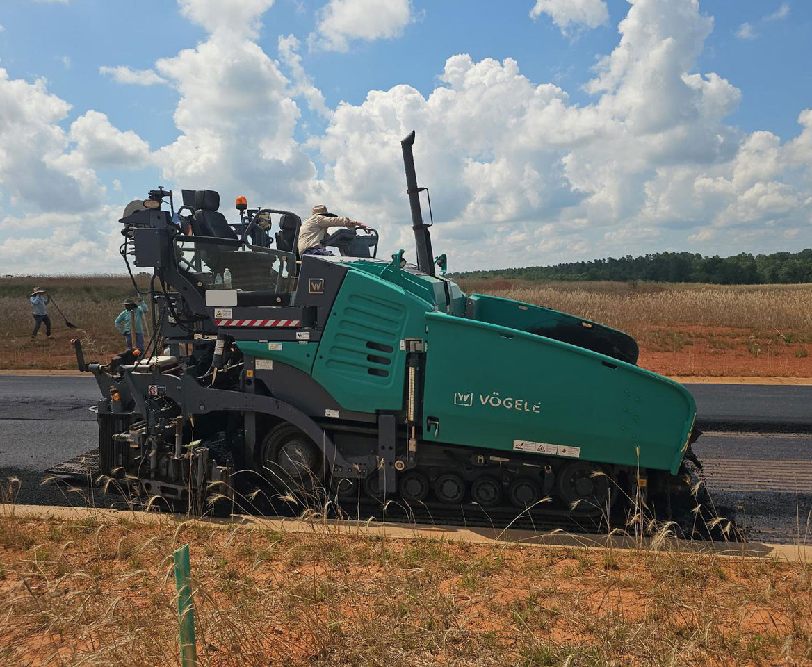 Vogele Super 1700-3i - Asfalto klotuvas: foto 2 Vogele Super 1700-3i - Asfalto klotuvas: foto 2