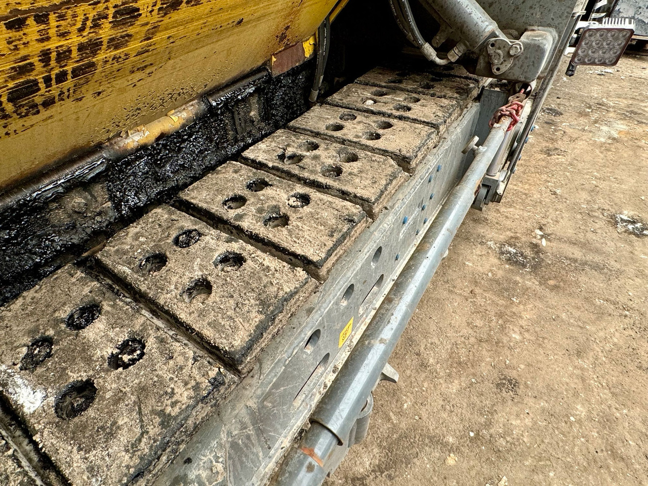 Vogele Super 1800-3i - Asfalto klotuvas: foto 5 Vogele Super 1800-3i - Asfalto klotuvas: foto 5