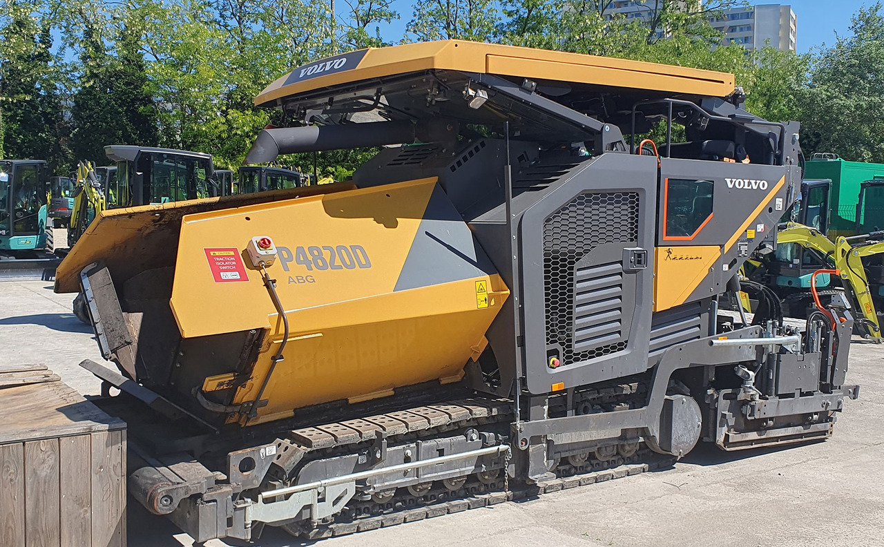 Volvo ABG P4820D - Asfalto klotuvas: foto 3 Volvo ABG P4820D - Asfalto klotuvas: foto 3