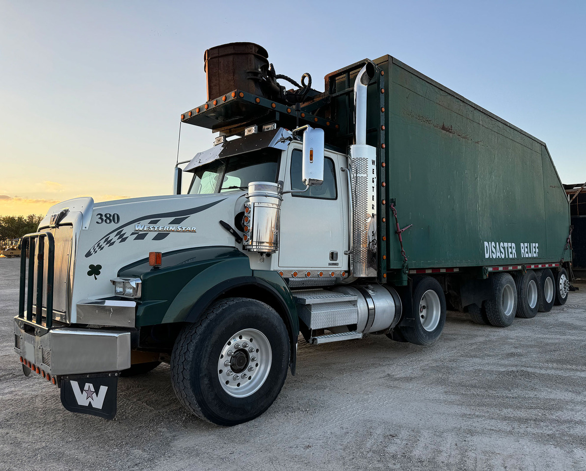 Western Star W4900 SB - Šiukšliavežis: foto 3 Western Star W4900 SB - Šiukšliavežis: foto 3