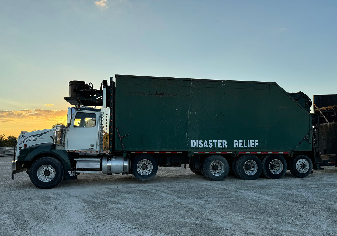 Western Star W4900 SB - Šiukšliavežis: foto 4 Western Star W4900 SB - Šiukšliavežis: foto 4