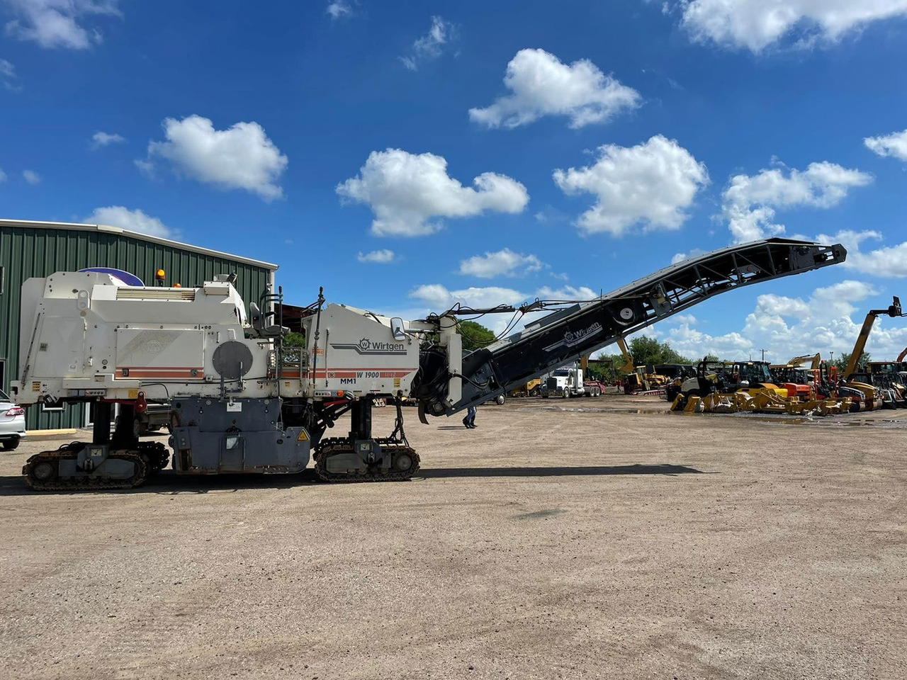 Wirtgen W 1900 - Asfalto freza: foto 1 Wirtgen W 1900 - Asfalto freza: foto 1