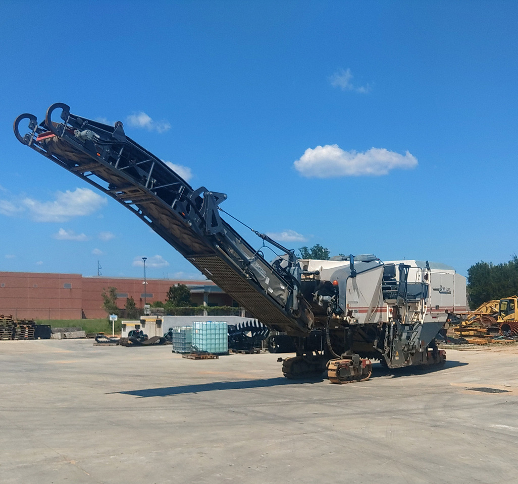 Wirtgen W 200 I - Asfalto freza: foto 1 Wirtgen W 200 I - Asfalto freza: foto 1