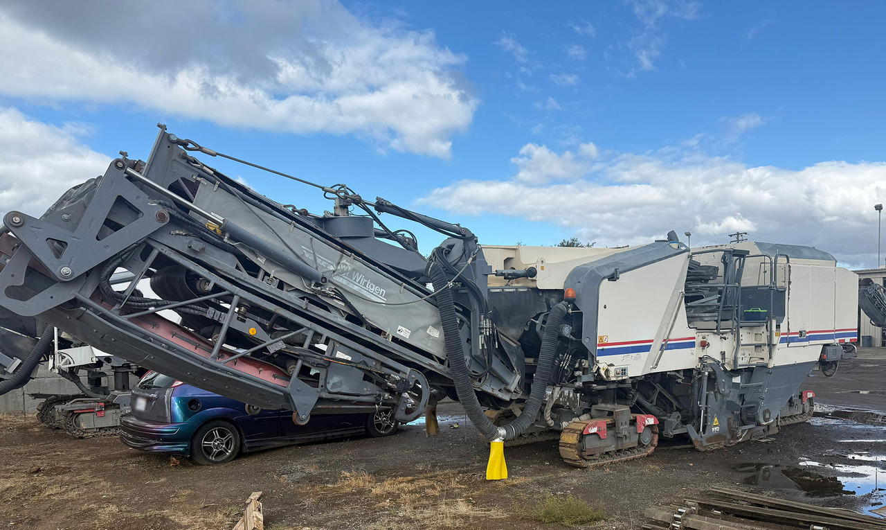 Wirtgen W 200 I - Asfalto freza: foto 1 Wirtgen W 200 I - Asfalto freza: foto 1