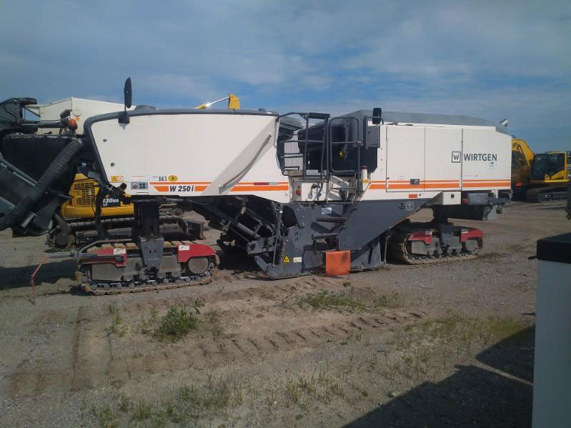 Wirtgen W 250 I - Asfalto freza: foto 2 Wirtgen W 250 I - Asfalto freza: foto 2