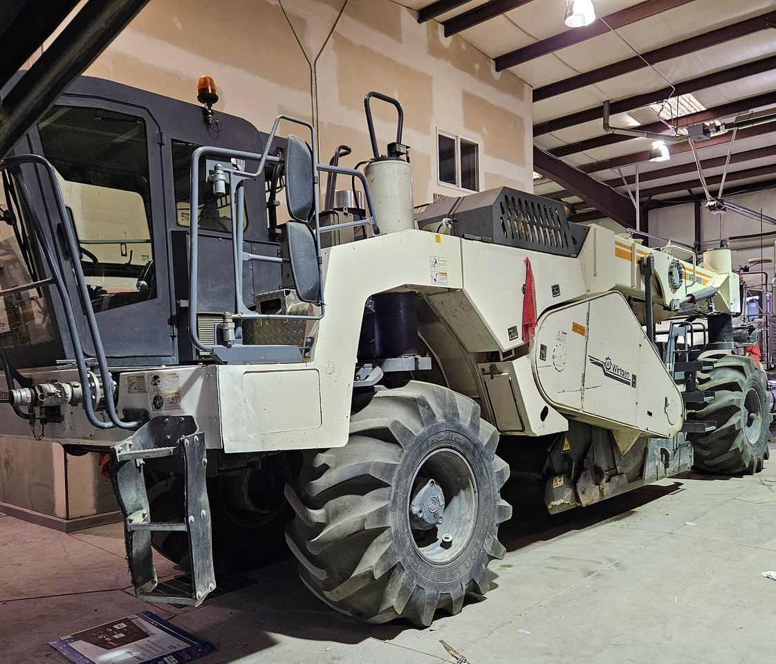 Wirtgen WR 2400 - Grunto stabilizatorius: foto 3 Wirtgen WR 2400 - Grunto stabilizatorius: foto 3
