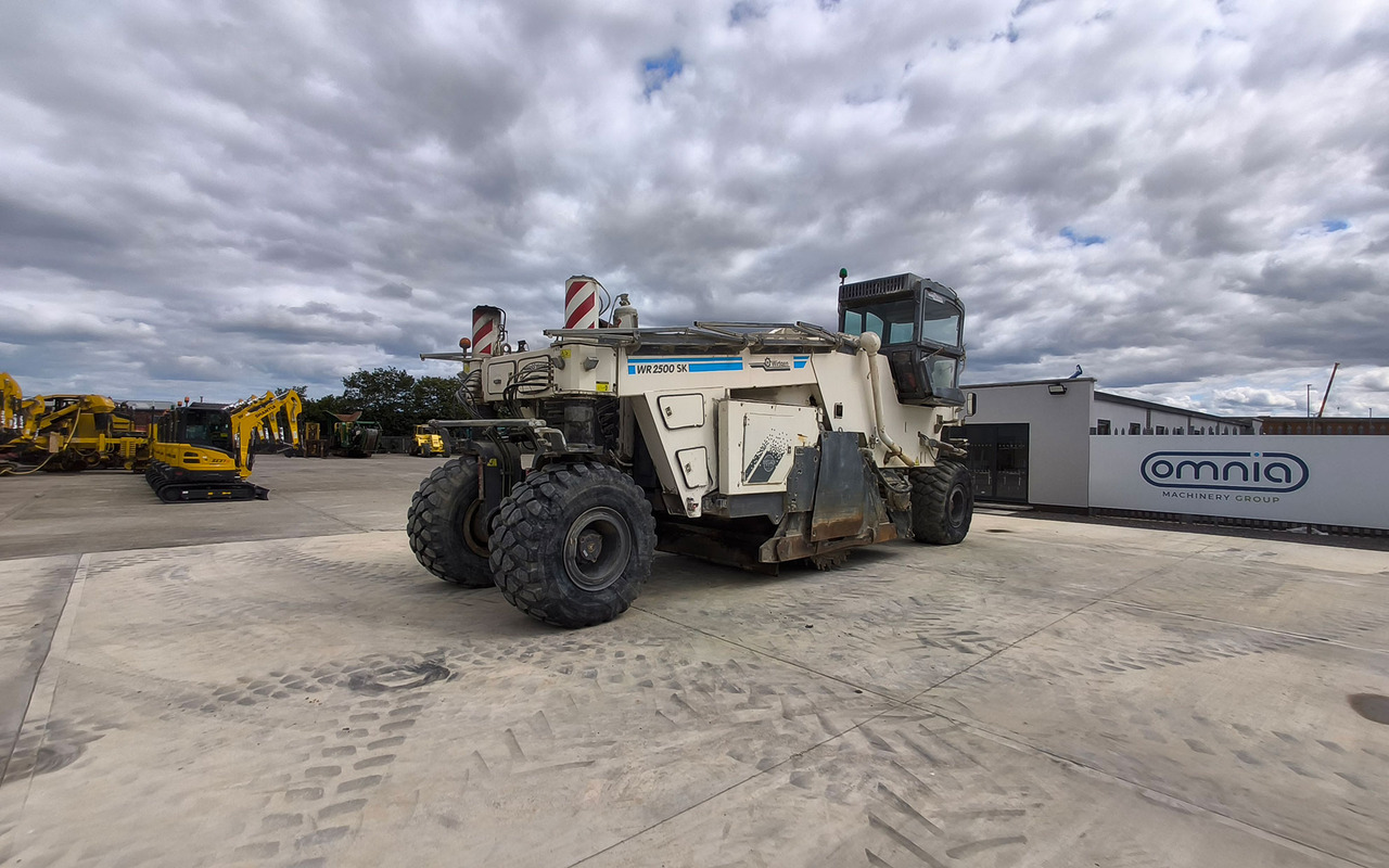 Wirtgen WR 2500 SK - Grunto stabilizatorius: foto 4 Wirtgen WR 2500 SK - Grunto stabilizatorius: foto 4