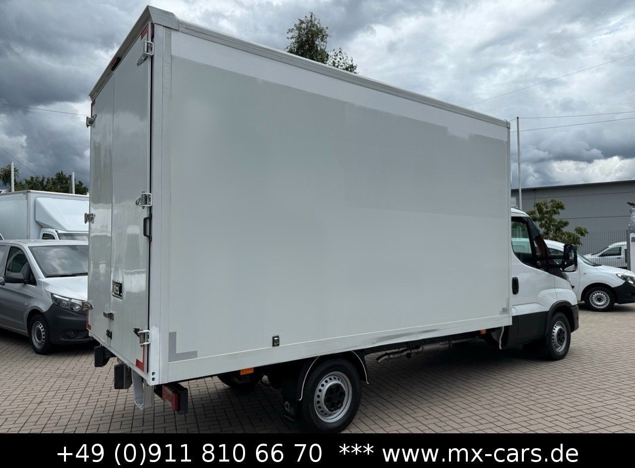 Iveco Daily 35s14 Möbel Maxi 4,34 l / 2,44 hoch 23 m³ - Furgonas su krovinių dėže: foto 4 Iveco Daily 35s14 Möbel Maxi 4,34 l / 2,44 hoch 23 m³ - Furgonas su krovinių dėže: foto 4