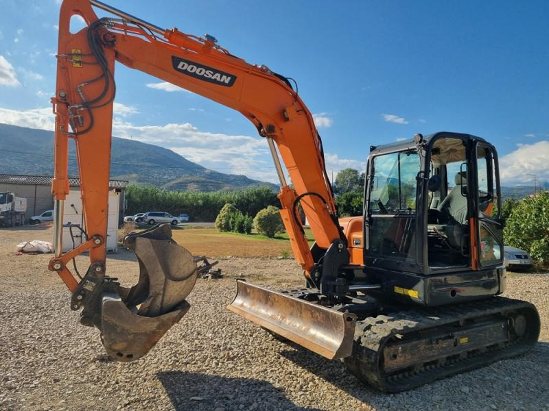 Doosan DX85 - Mini ekskavatorius: foto 3 Doosan DX85 - Mini ekskavatorius: foto 3