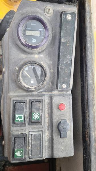 JCB 3.5T - Mini ekskavatorius: foto 4 JCB 3.5T - Mini ekskavatorius: foto 4