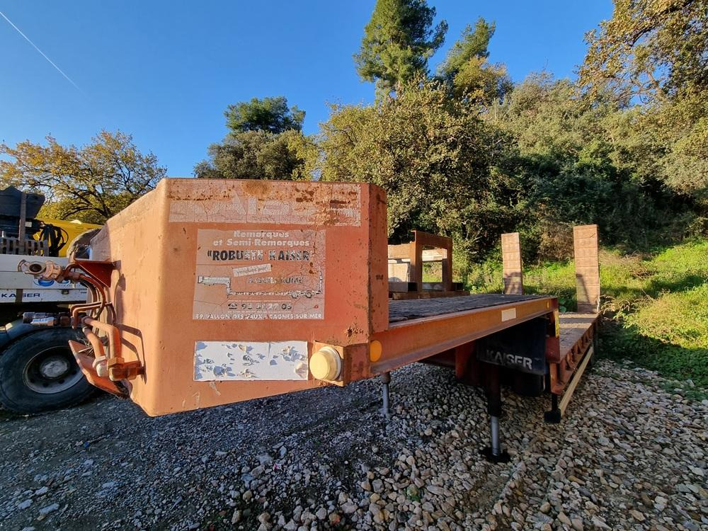 Kaiser 2 essieux - Žemo profilio platforma puspriekabė: foto 1 Kaiser 2 essieux - Žemo profilio platforma puspriekabė: foto 1