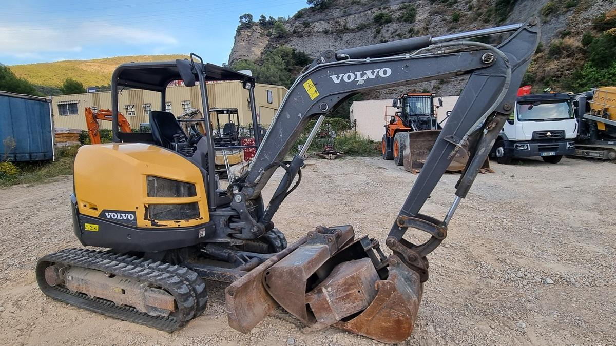 Volvo ECR35D - Mini ekskavatorius: foto 3 Volvo ECR35D - Mini ekskavatorius: foto 3