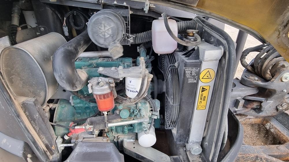 Volvo ECR35D - Mini ekskavatorius: foto 5 Volvo ECR35D - Mini ekskavatorius: foto 5