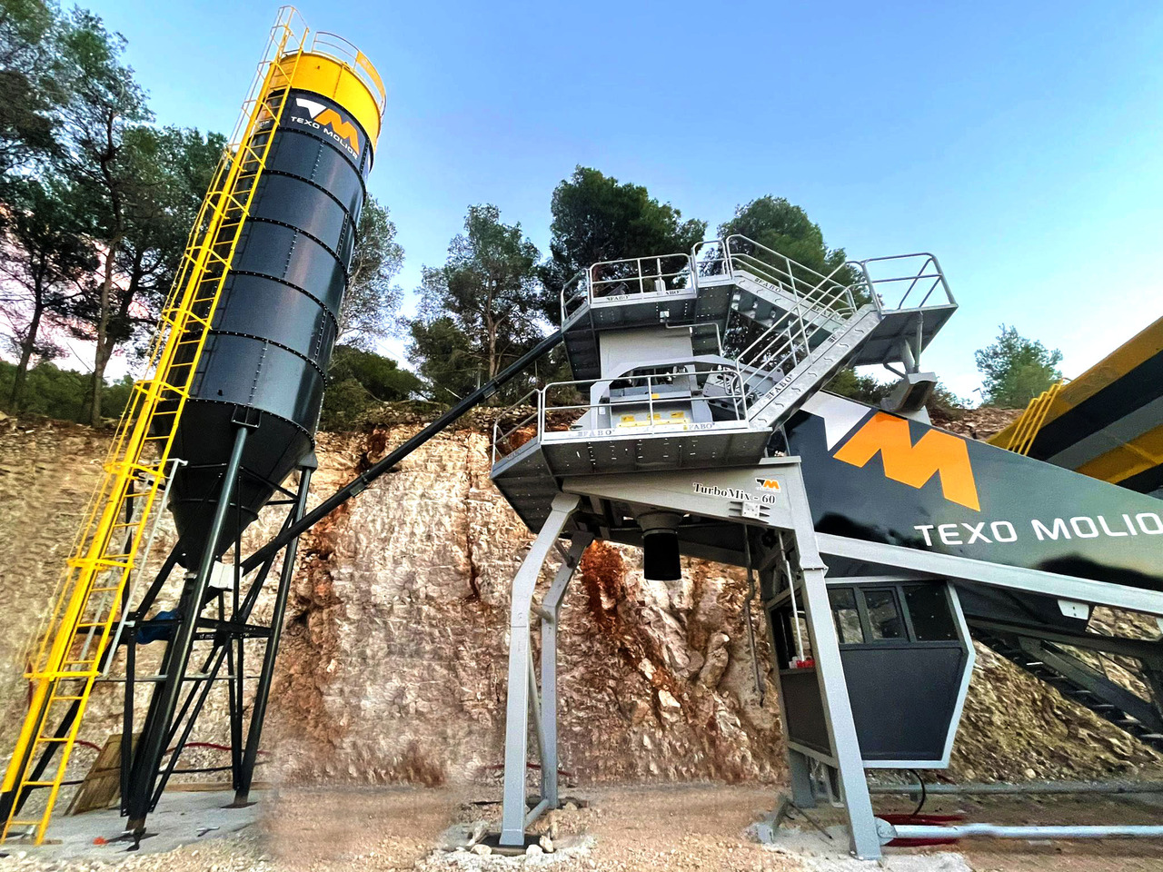 FABO mobile concrete batching plant - Betono gamykla: foto 1 FABO mobile concrete batching plant - Betono gamykla: foto 1