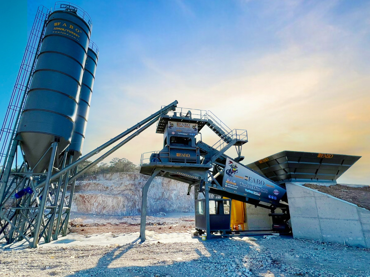 FABO mobile concrete batching plant - Betono gamykla: foto 1 FABO mobile concrete batching plant - Betono gamykla: foto 1