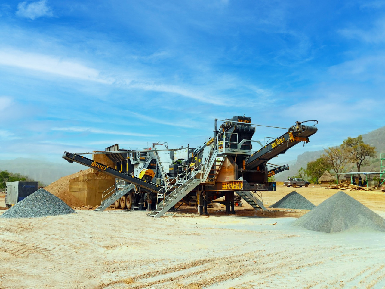 FABO mobile jaw crusher - Žandikaulio trupintuvas: foto 1 FABO mobile jaw crusher - Žandikaulio trupintuvas: foto 1