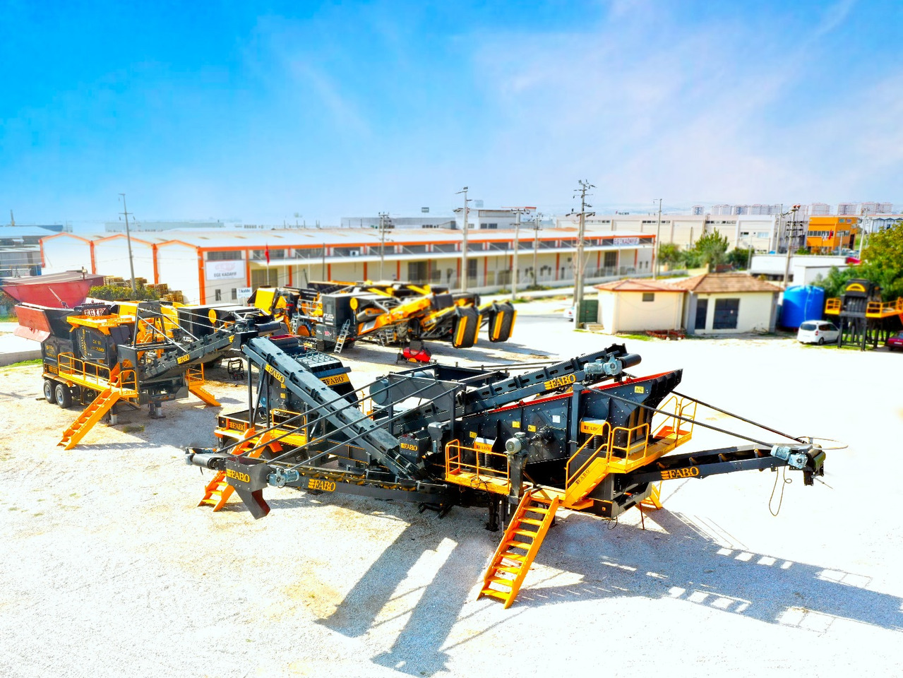 FABO mobile jaw crusher - Žandikaulio trupintuvas: foto 1 FABO mobile jaw crusher - Žandikaulio trupintuvas: foto 1