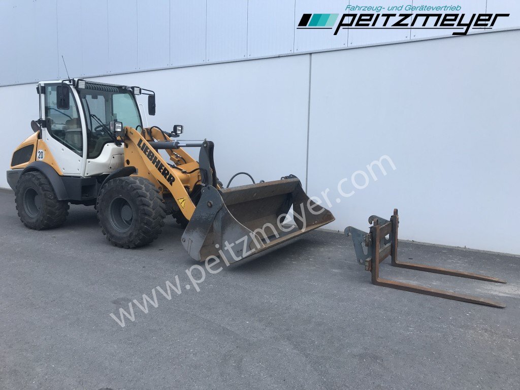 LIEBHERR Radlader L 508 C 4in1 Schaufel + Palettengabel - Ratinis krautuvas: foto 2 LIEBHERR Radlader L 508 C 4in1 Schaufel + Palettengabel - Ratinis krautuvas: foto 2