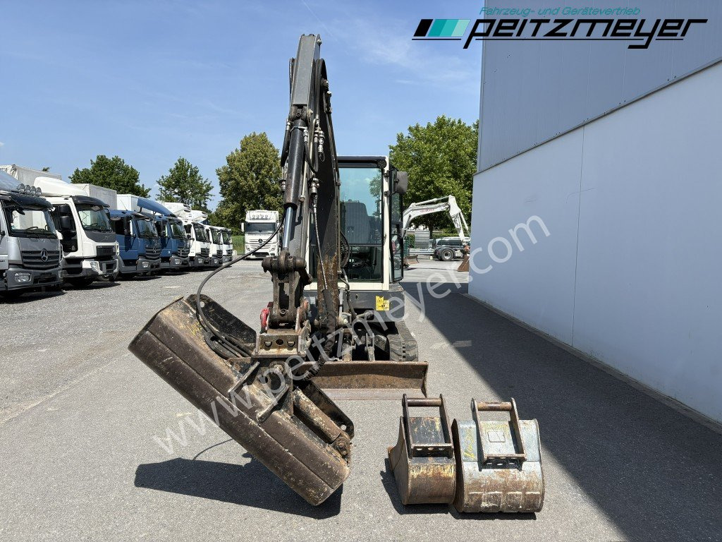 TEREX MINIBAGGER TC 35 mit hydr. Schwenklöffel 1.300 mm - Mini ekskavatorius: foto 5 TEREX MINIBAGGER TC 35 mit hydr. Schwenklöffel 1.300 mm - Mini ekskavatorius: foto 5