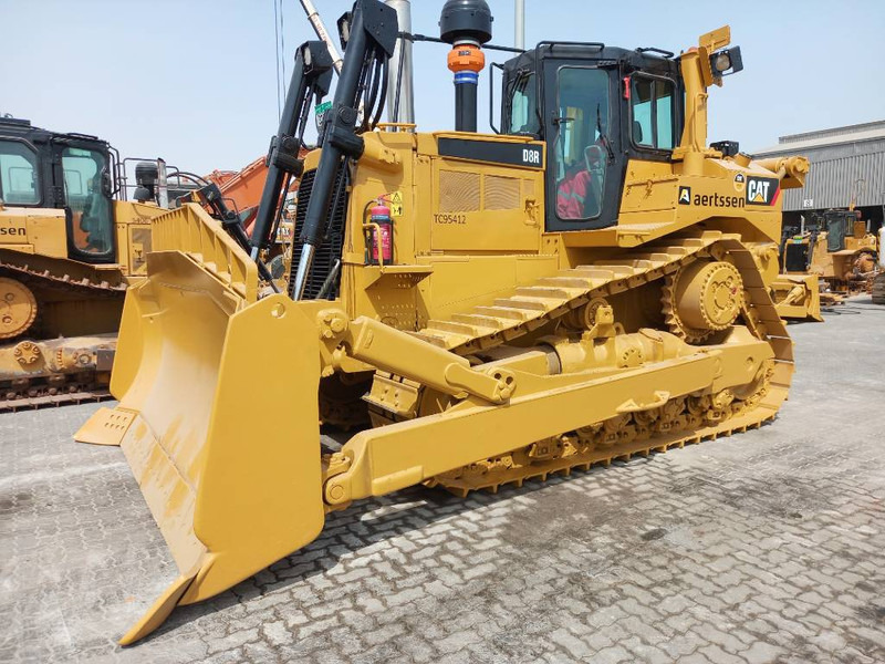 Cat D8R (Abu Dhabi) - Buldozeris: foto 2 Cat D8R (Abu Dhabi) - Buldozeris: foto 2