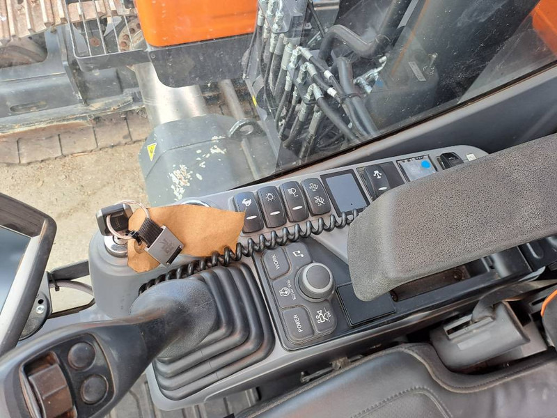 Vikšrinis ekskavatorius Develon DX 245 DM-7  (20m UHD): foto 14