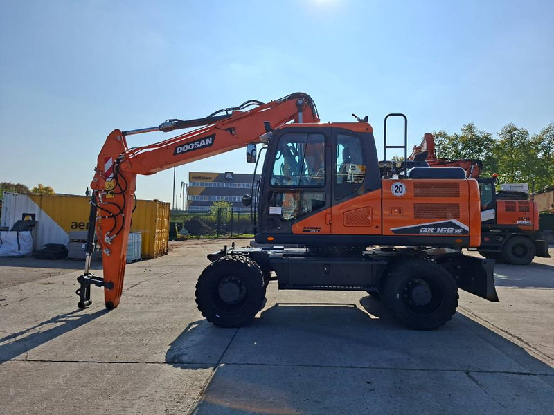 Doosan DX 160 W-7 (EX Demo) - Ratinis ekskavatorius: foto 1 Doosan DX 160 W-7 (EX Demo) - Ratinis ekskavatorius: foto 1
