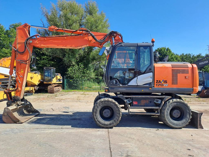 Hitachi ZX 170 W-5 B - Ratinis ekskavatorius: foto 1 Hitachi ZX 170 W-5 B - Ratinis ekskavatorius: foto 1